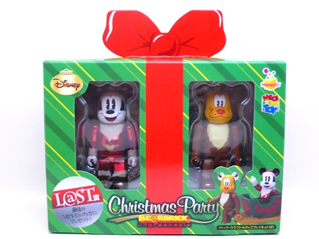 Happyくじ Disney Christmas Party ミッキーマウス サンタ Ver レッドメッキ仕様 & プルート トナカイ Ver ベアブリック（BE@RBRICK）